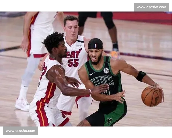 日本对阵哥伦比亚激战正酣两队实力碰撞引爆赛场悬念升级球迷期待 日本对阵哥伦比亚激战正酣两队实力碰撞引爆赛场悬念升级球迷期待